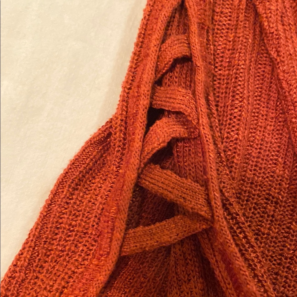 Rust Ribbed Knit Pullover - Picture 6 of 6